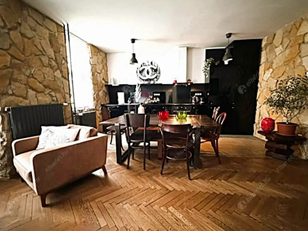 Kiadó albérlet 500000 Ft/hó áron: Budapest, I. kerület  Toldy Ferenc utca. Mérete: 84 nm, 3 szobás | Alberlet.hu - 6551952