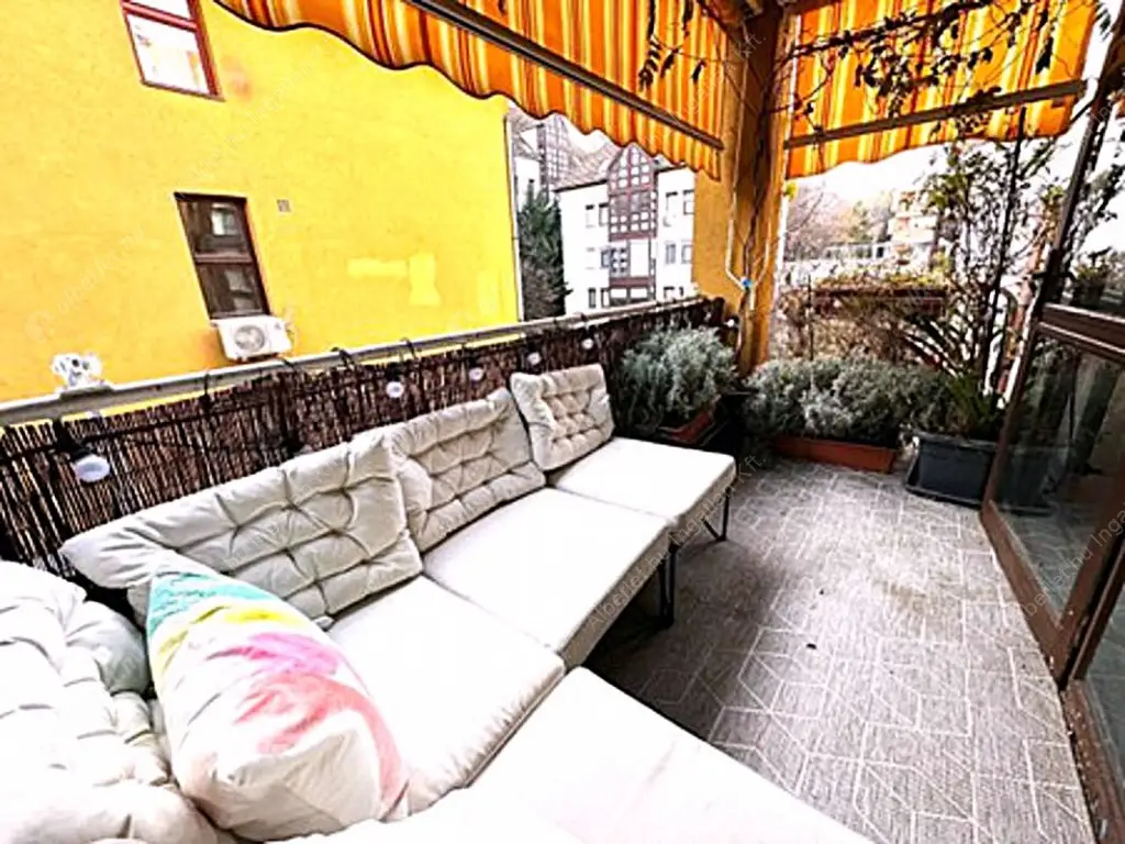 Kiadó albérlet 500000 Ft/hó áron: Budapest, I. kerület  Toldy Ferenc utca. Mérete: 84 nm, 3 szobás | Alberlet.hu - 6551966