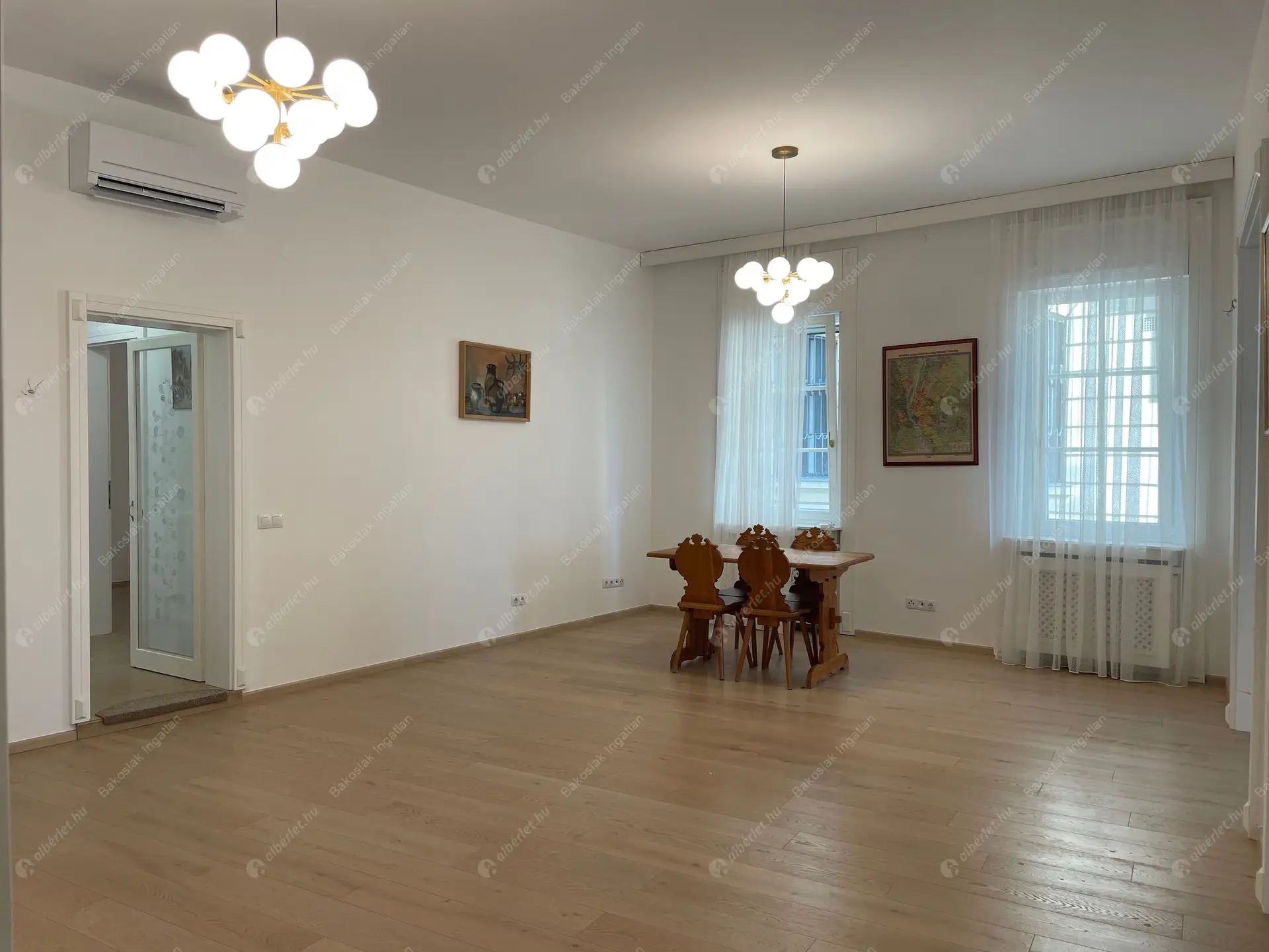 Kiadó albérlet 1446000 Ft/hó áron: Budapest, I. kerület  Tóth Árpád sétány. Mérete: 135 nm, 4 szobás | Alberlet.hu - 6533153