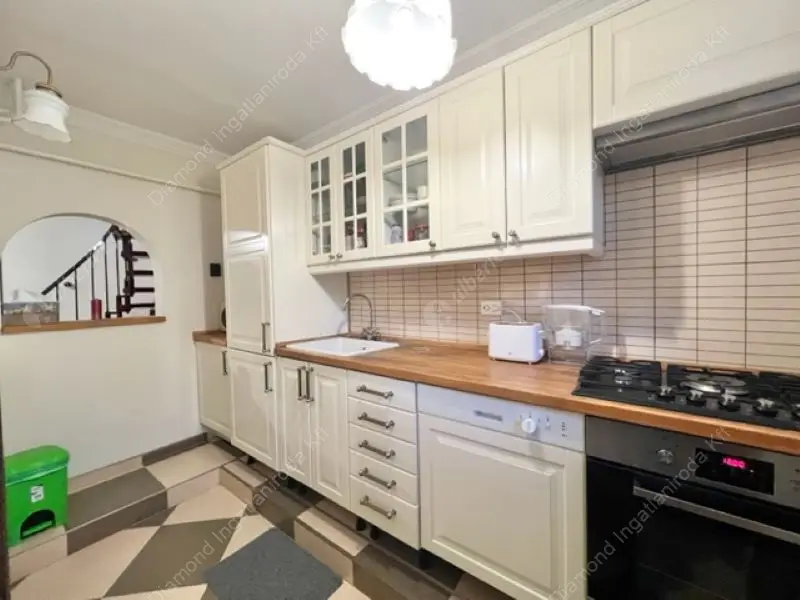 Kiadó albérlet 430000 Ft/hó áron: Budapest, I. kerület  Úri utca. Mérete: 100 nm, 3 szobás | Alberlet.hu - 6607129