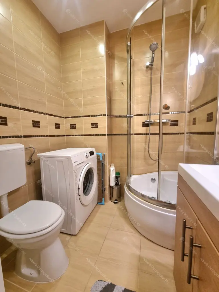 Kiadó albérlet 340000 Ft/hó áron: Budapest, I. kerület  Úri utca. Mérete: 30 nm, 1 szobás | Alberlet.hu - 6641819