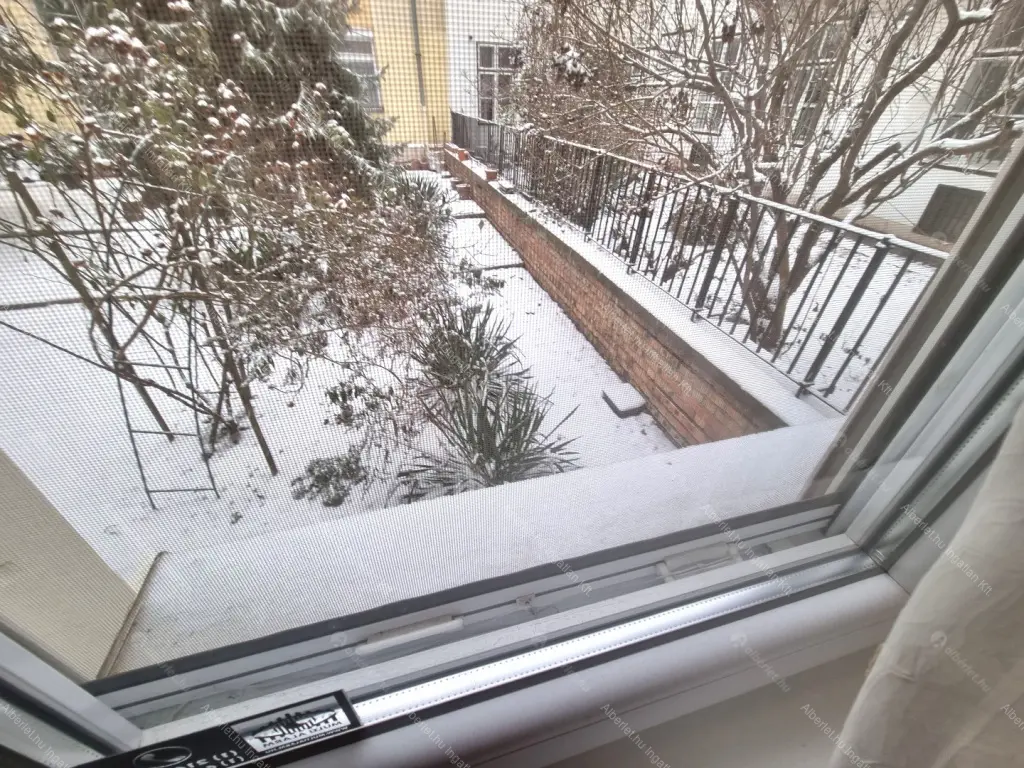 Kiadó albérlet 340000 Ft/hó áron: Budapest, I. kerület  Úri utca. Mérete: 30 nm, 1 szobás | Alberlet.hu - 6641822