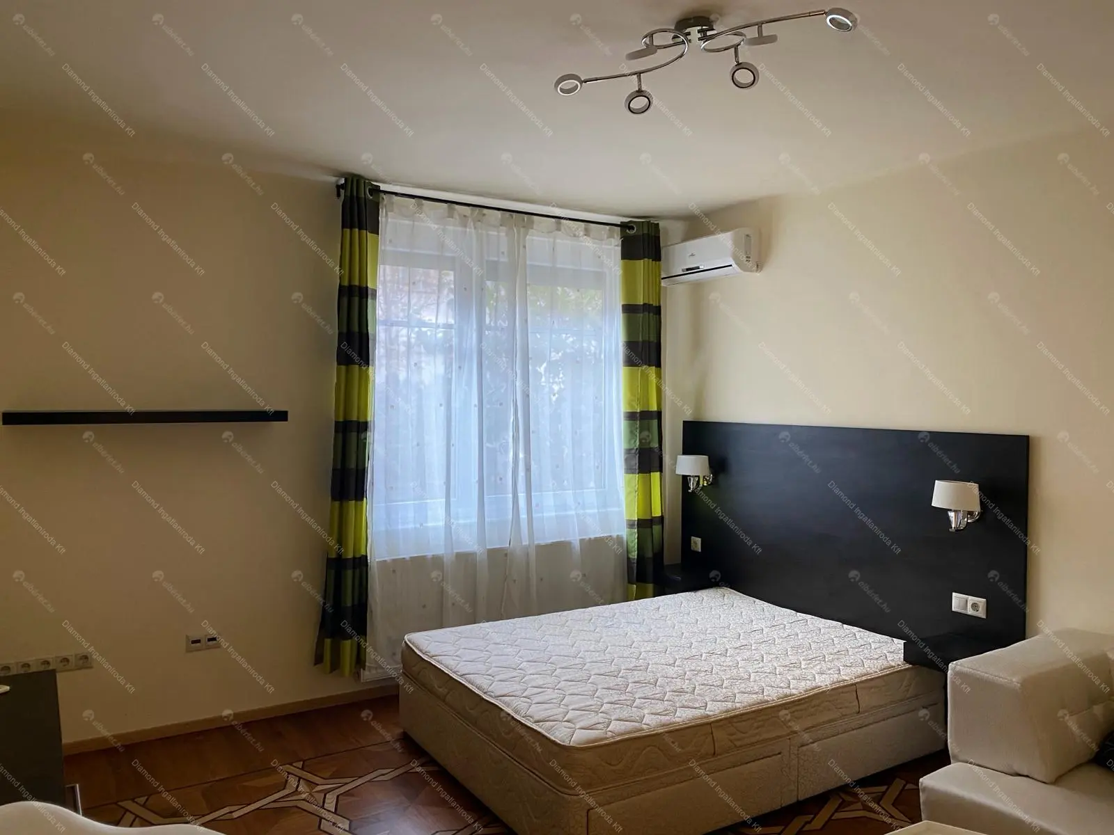 Kiadó albérlet 340000 Ft/hó áron: Budapest, I. kerület  Úri utca. Mérete: 30 nm, 1 szobás | Alberlet.hu - 6646733