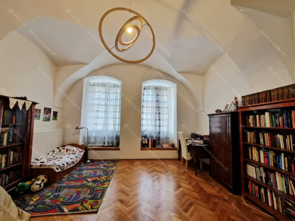 Kiadó albérlet 390000 Ft/hó áron: Budapest, I. kerület  Úri utca. Mérete: 72 nm, 2 szobás | Alberlet.hu - 6705989