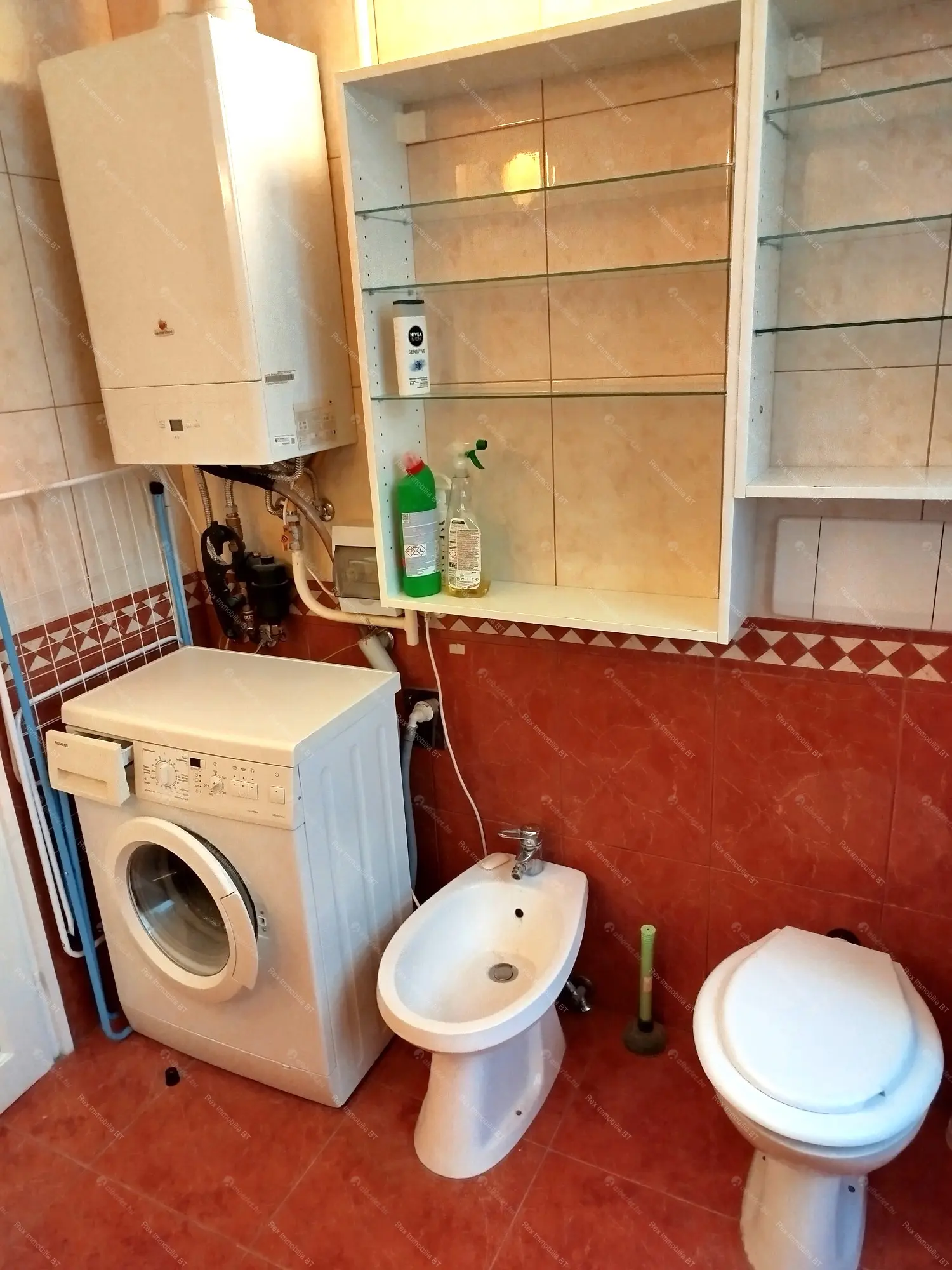 Kiadó albérlet 295000 Ft/hó áron: Budapest, I. kerület  Úri utca. Mérete: 75 nm, 1 szobás | Alberlet.hu - 6675482