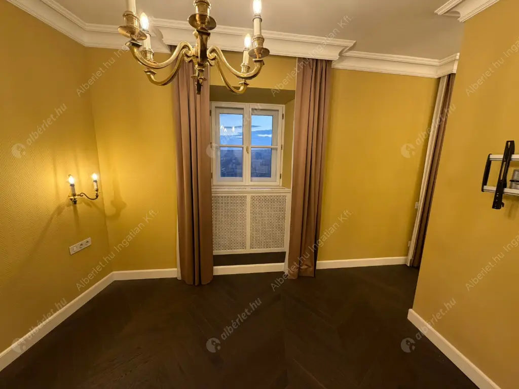 Kiadó albérlet 800000 Ft/hó áron: Budapest, I. kerület  Úri utca. Mérete: 75 nm, 2 szobás | Alberlet.hu - 6577997