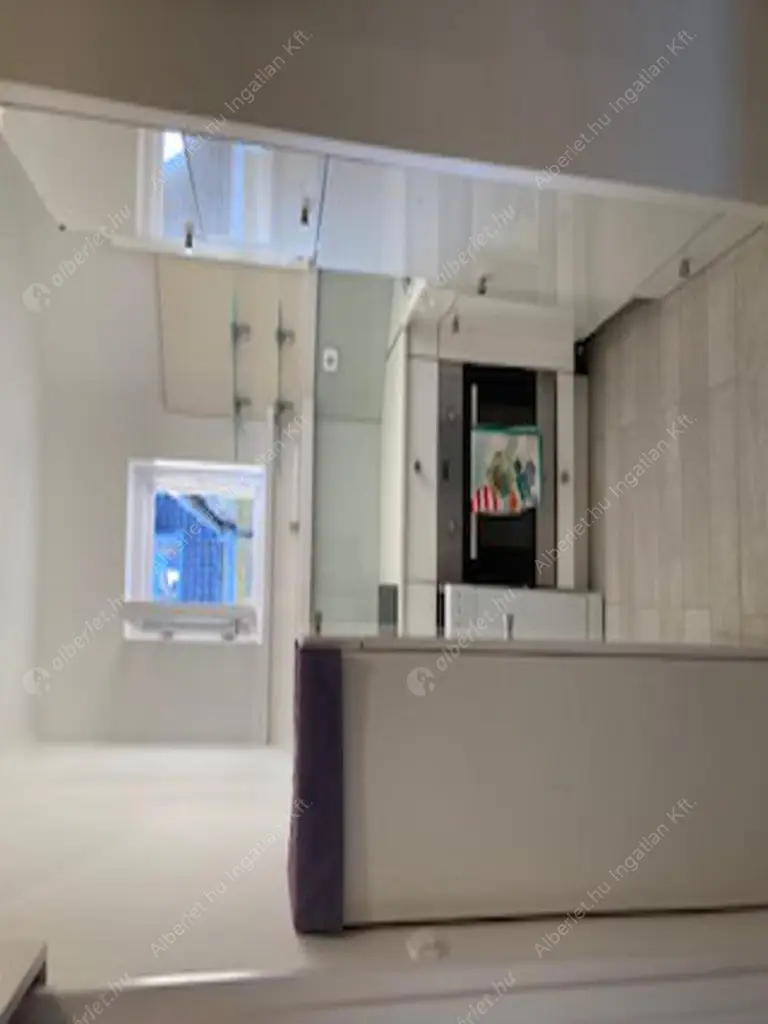 Kiadó albérlet 250000 Ft/hó áron: Budapest, I. kerület  Várfok utca. Mérete: 40 nm, 1 szobás | Alberlet.hu - 6599771