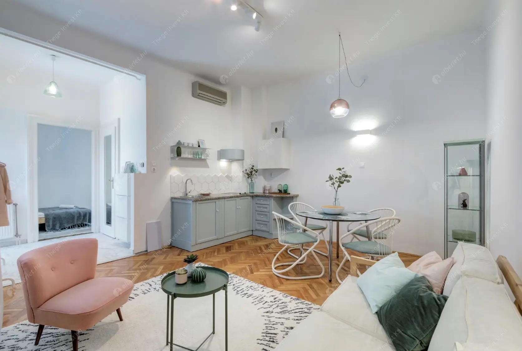 Kiadó albérlet 290000 Ft/hó áron: Budapest, I. kerület  Várkert rakpart. Mérete: 40 nm, 2 szobás | Alberlet.hu - 6579548