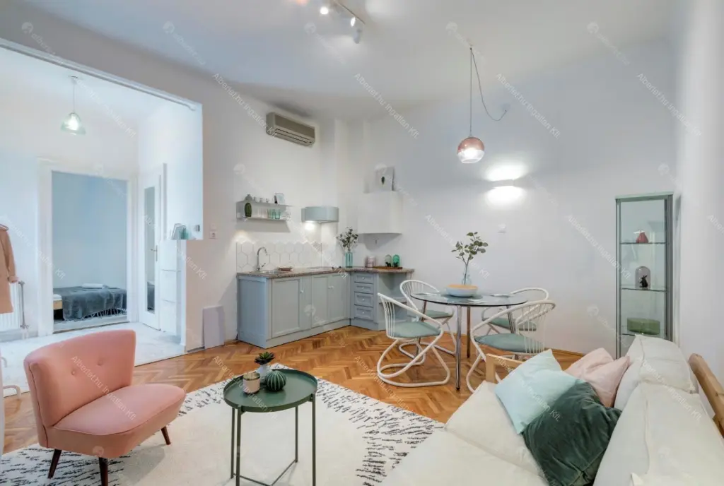 Kiadó albérlet 250000 Ft/hó áron: Budapest, I. kerület  Várkert rakpart. Mérete: 40 nm, 2 szobás | Alberlet.hu - 6644221