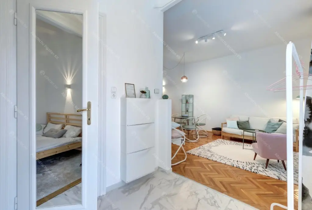 Kiadó albérlet 250000 Ft/hó áron: Budapest, I. kerület  Várkert rakpart. Mérete: 40 nm, 2 szobás | Alberlet.hu - 6644223