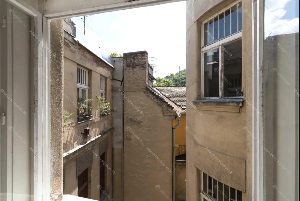 Kiadó albérlet 250000 Ft/hó áron: Budapest, I. kerület  Várkert rakpart. Mérete: 40 nm, 2 szobás | Alberlet.hu - 6644227