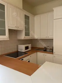 Kiadó albérlet 299000 Ft/hó áron: Budapest, I. kerület  Zsolt utca. Mérete: 47 nm, 2 szobás | Alberlet.hu - 6656551