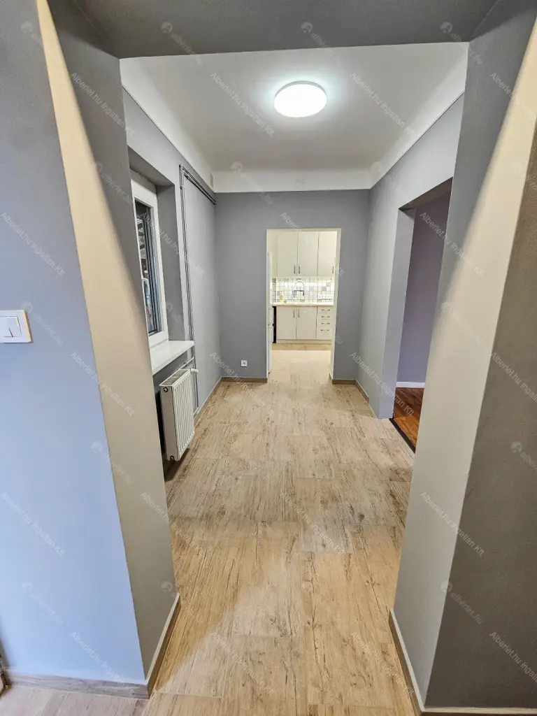 Kiadó albérlet 260000 Ft/hó áron: Budapest, I. kerület  Zsolt utca. Mérete: 50 nm, 1 szobás | Alberlet.hu - 6654697