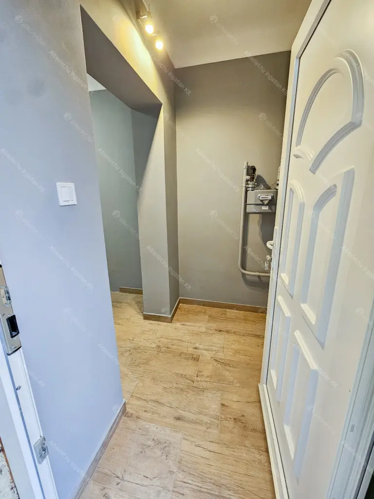 Kiadó albérlet 260000 Ft/hó áron: Budapest, I. kerület  Zsolt utca. Mérete: 50 nm, 1 szobás | Alberlet.hu - 6654698