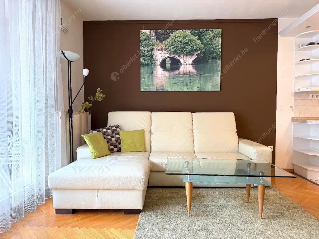 Kiadó albérlet 400000 Ft/hó áron: Budapest, I. kerület  Zsolt utca. Mérete: 55 nm, 2 szobás | Alberlet.hu - 6612372