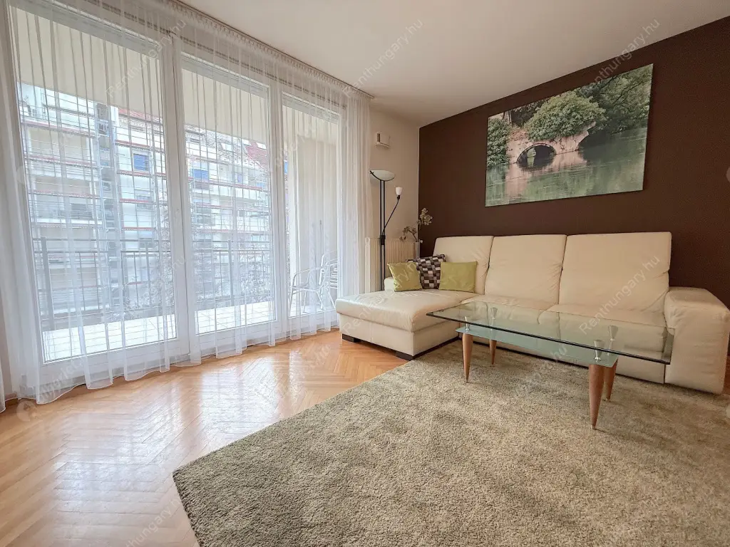 Kiadó albérlet 400000 Ft/hó áron: Budapest, I. kerület  Zsolt utca. Mérete: 55 nm, 2 szobás | Alberlet.hu - 6612373