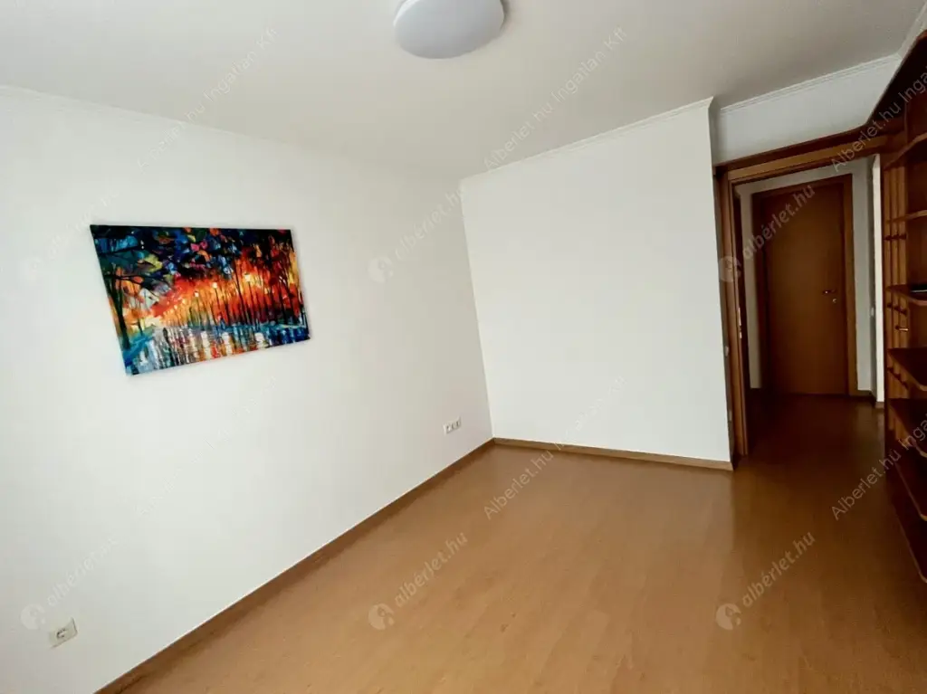 Kiadó albérlet 360000 Ft/hó áron: Budapest, I. kerület  Zsolt utca. Mérete: 74 nm, 3 szobás | Alberlet.hu - 6611731