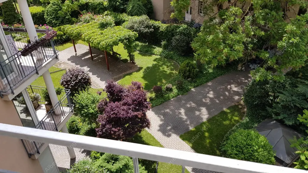 Kiadó albérlet 360000 Ft/hó áron: Budapest, I. kerület  Zsolt utca. Mérete: 74 nm, 3 szobás | Alberlet.hu - 6611735