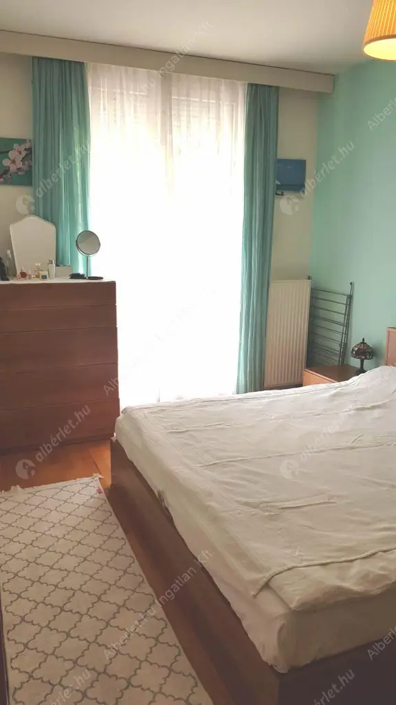 Kiadó albérlet 599000 Ft/hó áron: Budapest, I. kerület  Zsolt utca. Mérete: 80 nm, 3 szobás | Alberlet.hu - 6515758