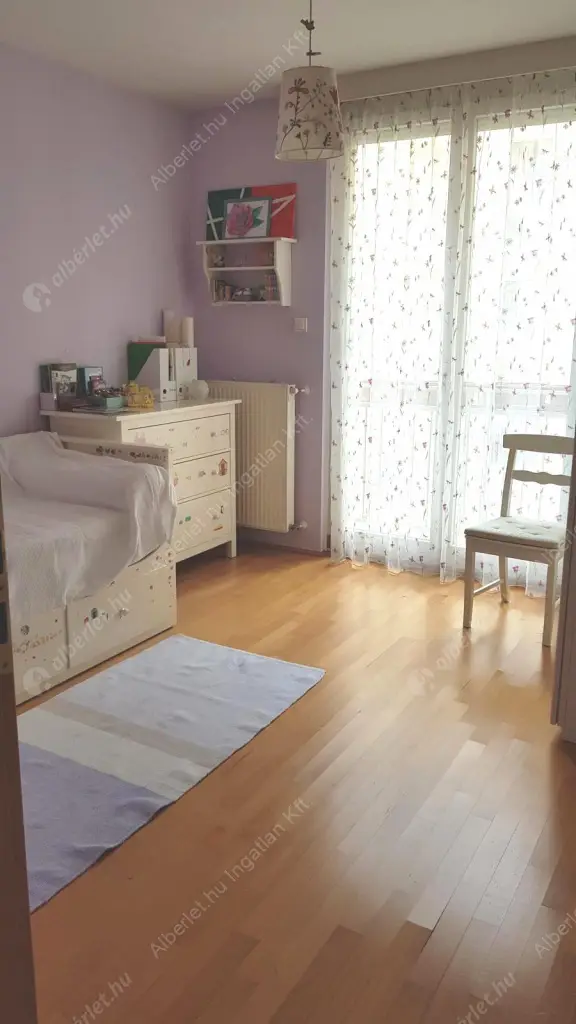 Kiadó albérlet 599000 Ft/hó áron: Budapest, I. kerület  Zsolt utca. Mérete: 80 nm, 3 szobás | Alberlet.hu - 6515759