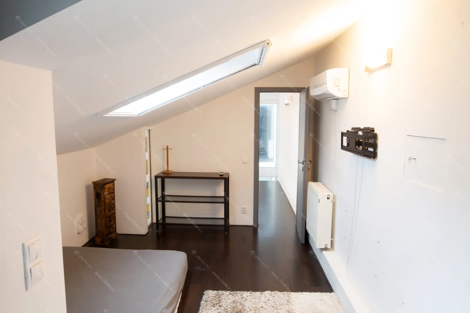 Kiadó albérlet 585000 Ft/hó áron: Budapest, I. kerület  Zsolt utca. Mérete: 88 nm, 4 szobás | Alberlet.hu - 6659163