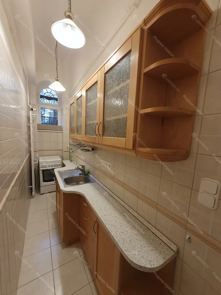 Kiadó albérlet 215000 Ft/hó áron: Budapest, II. kerület  Ady Endre utca. Mérete: 37 nm, 1 szobás | Alberlet.hu - 6676771