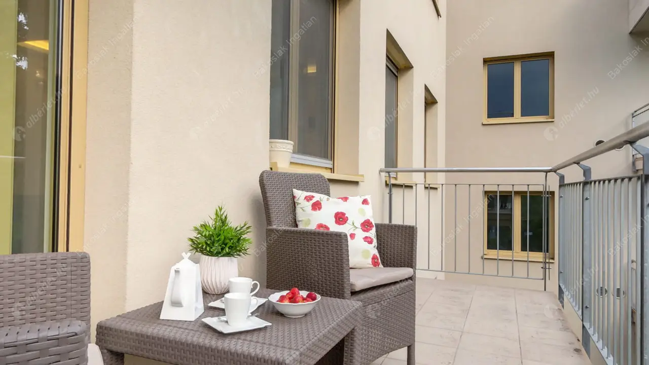 Kiadó albérlet 969000 Ft/hó áron: Budapest, II. kerület  Áfonya utca. Mérete: 110 nm, 4 szobás | Alberlet.hu - 4455252