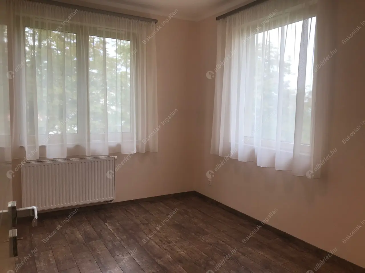 Kiadó albérlet 969000 Ft/hó áron: Budapest, II. kerület  Áfonya utca. Mérete: 110 nm, 4 szobás | Alberlet.hu - 4455254