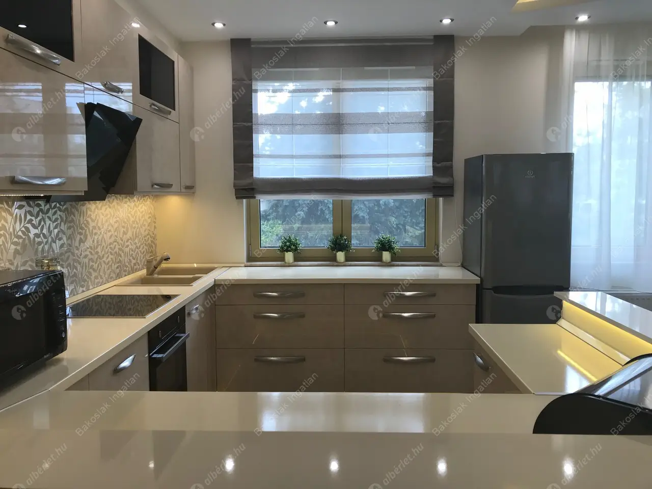 Kiadó albérlet 969000 Ft/hó áron: Budapest, II. kerület  Áfonya utca. Mérete: 110 nm, 4 szobás | Alberlet.hu - 4455261