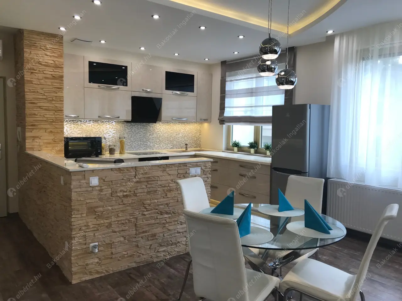 Kiadó albérlet 969000 Ft/hó áron: Budapest, II. kerület  Áfonya utca. Mérete: 110 nm, 4 szobás | Alberlet.hu - 4455264