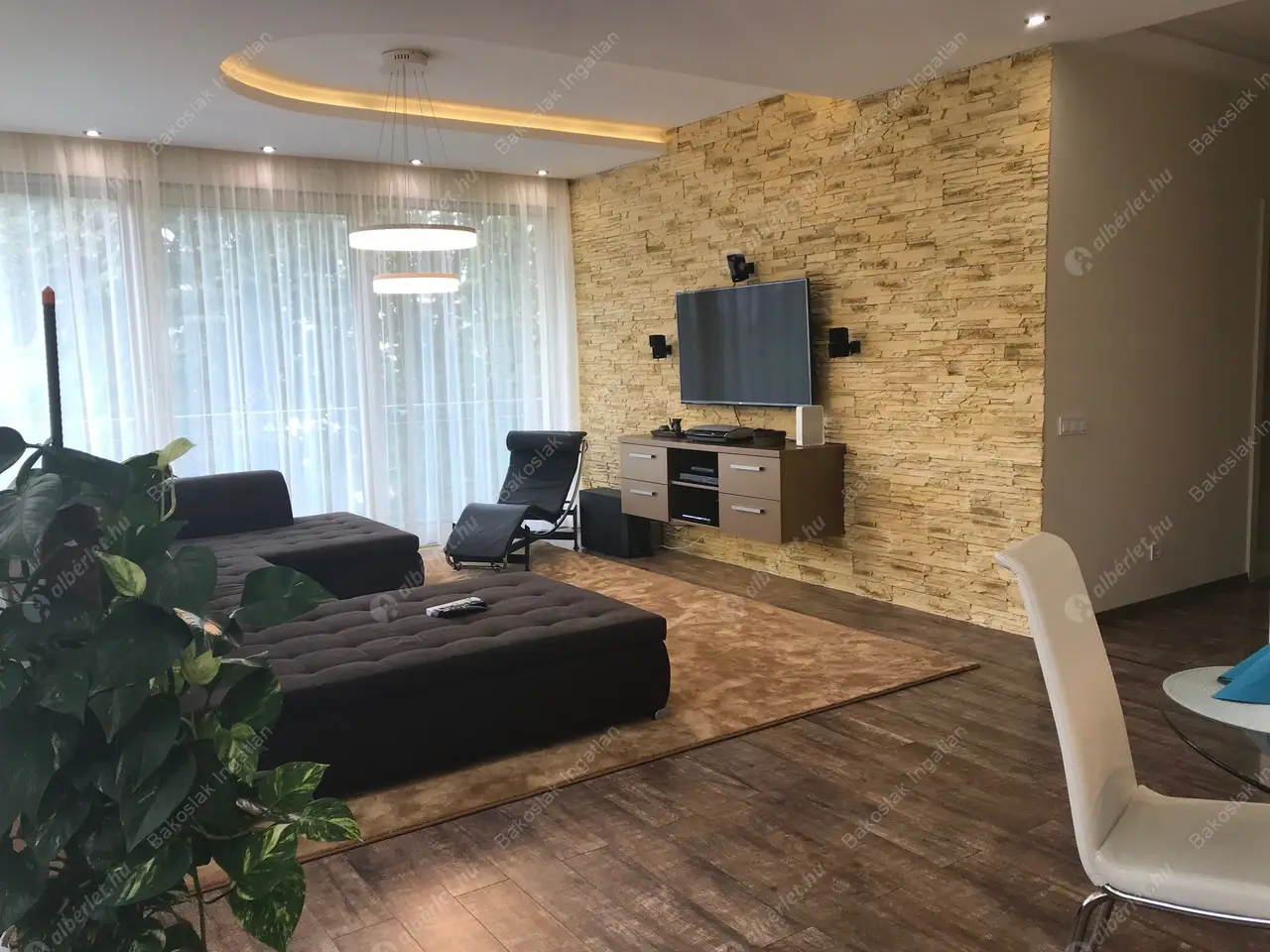 Kiadó albérlet 969000 Ft/hó áron: Budapest, II. kerület  Áfonya utca. Mérete: 110 nm, 4 szobás | Alberlet.hu - 4455266