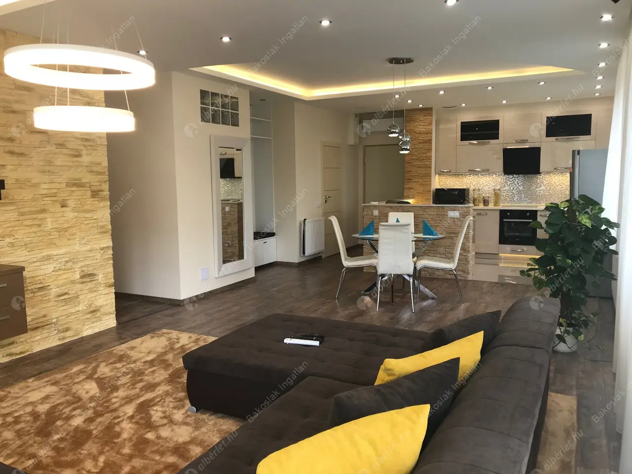 Kiadó albérlet 969000 Ft/hó áron: Budapest, II. kerület  Áfonya utca. Mérete: 110 nm, 4 szobás | Alberlet.hu - 4455270