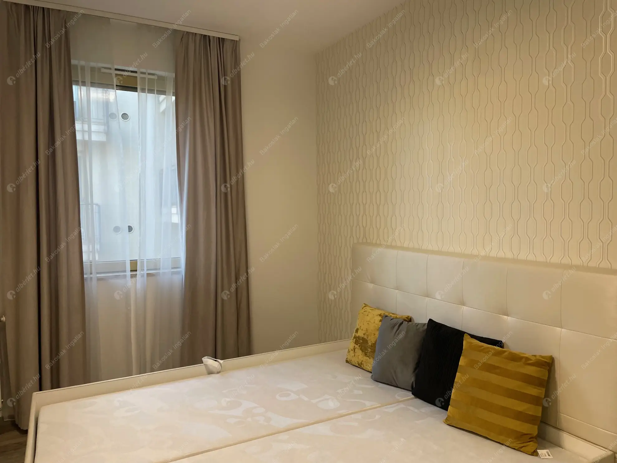 Kiadó albérlet 969000 Ft/hó áron: Budapest, II. kerület  Áfonya utca. Mérete: 120 nm, 4 szobás | Alberlet.hu - 6574155