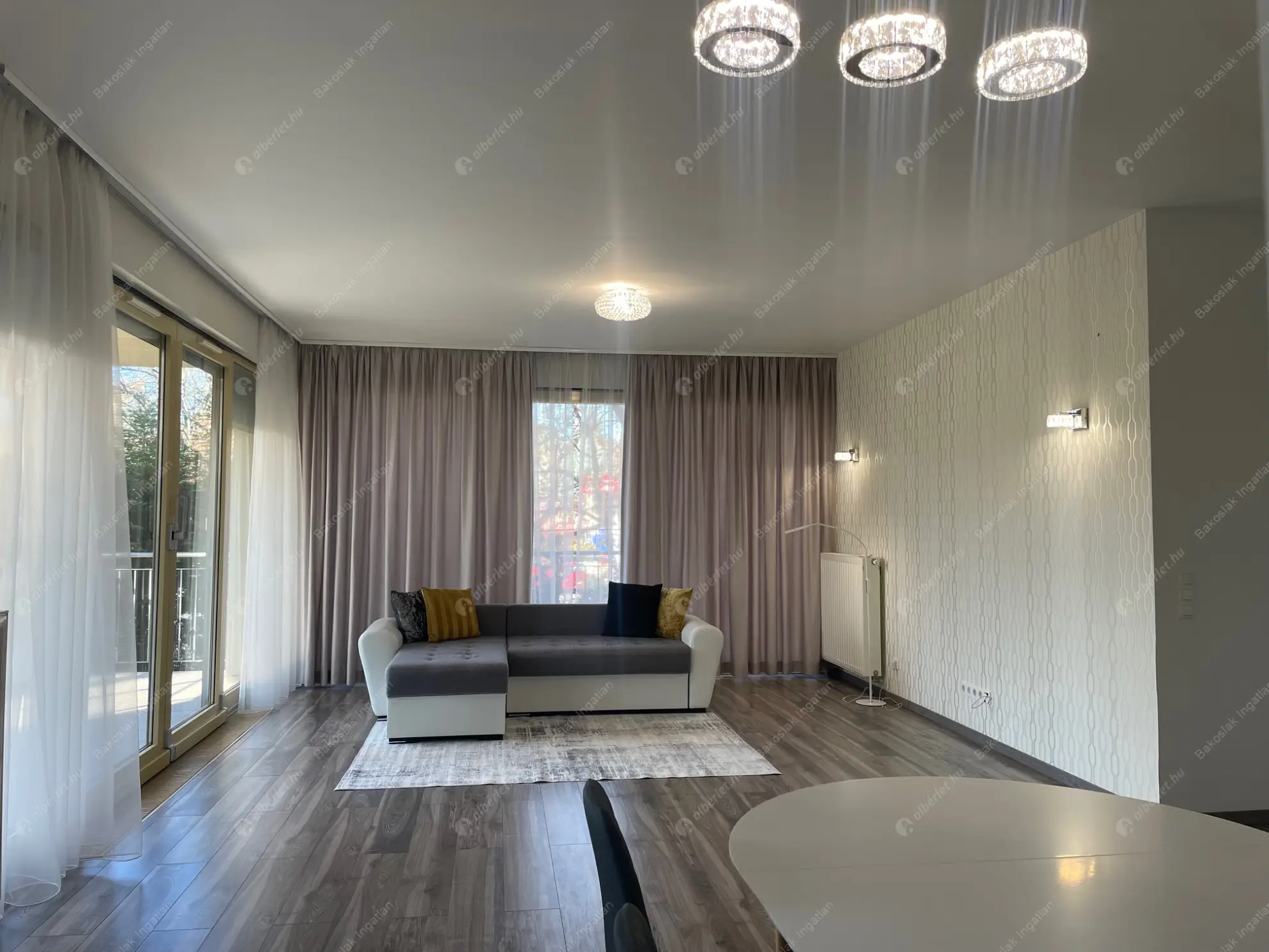 Kiadó albérlet 969000 Ft/hó áron: Budapest, II. kerület  Áfonya utca. Mérete: 120 nm, 4 szobás | Alberlet.hu - 6574169