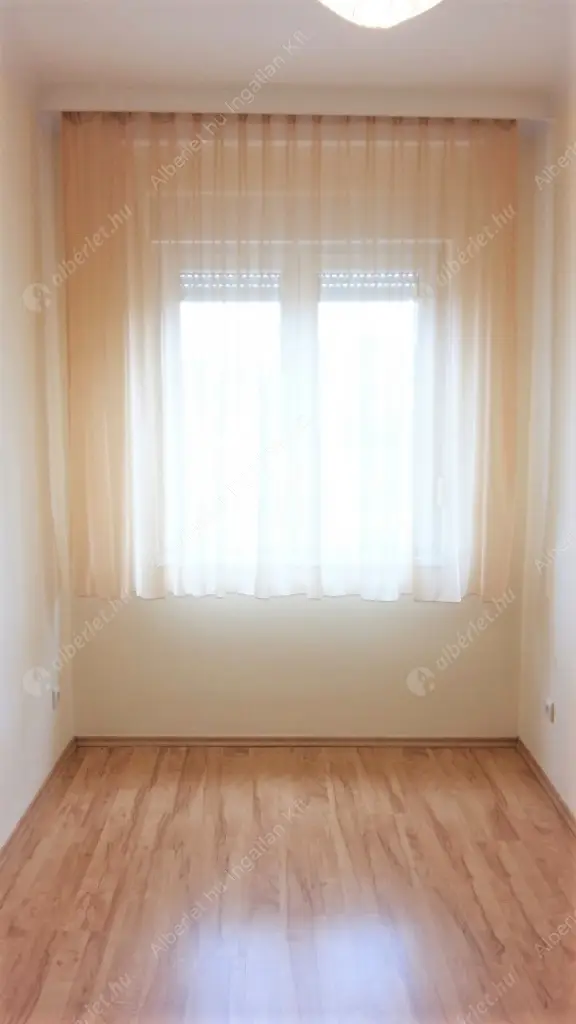 Kiadó albérlet 275000 Ft/hó áron: Budapest, II. kerület  Ali utca. Mérete: 72 nm, 2 szobás | Alberlet.hu - 6576669