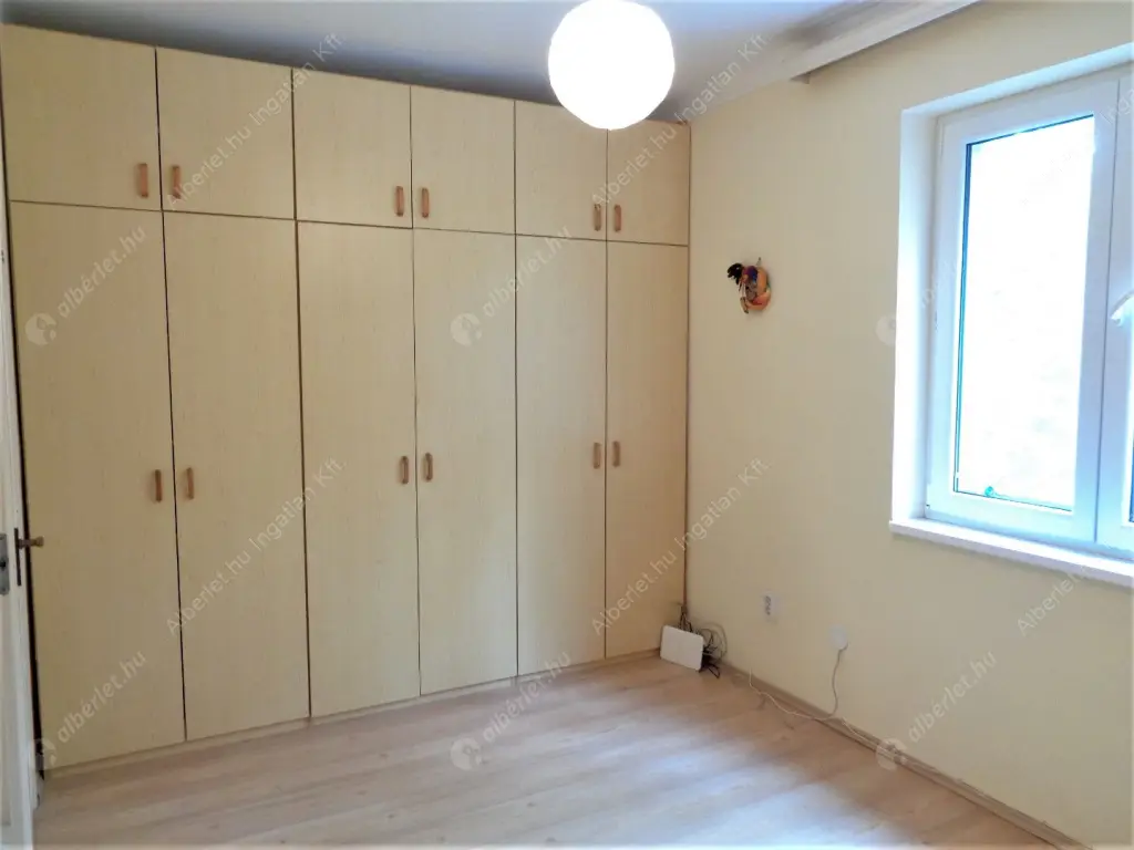 Kiadó albérlet 275000 Ft/hó áron: Budapest, II. kerület  Ali utca. Mérete: 72 nm, 2 szobás | Alberlet.hu - 6576670