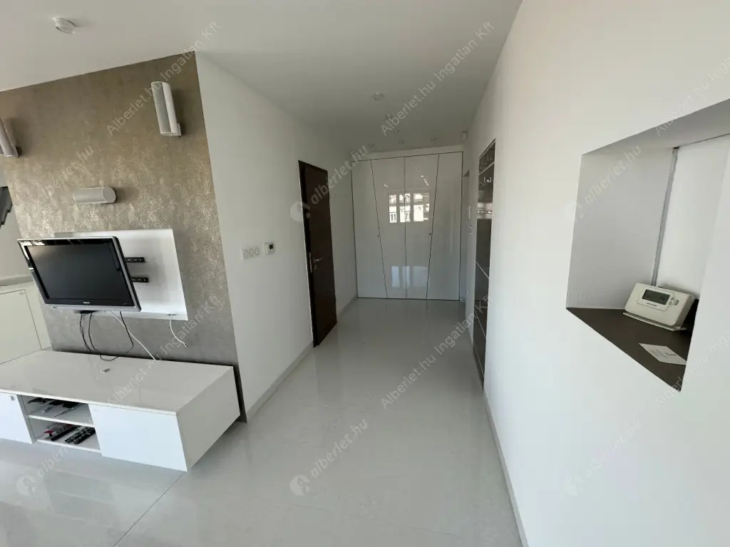 Kiadó albérlet 700000 Ft/hó áron: Budapest, II. kerület  Alsó zöldmáli út. Mérete: 113 nm, 3 szobás | Alberlet.hu - 6580593