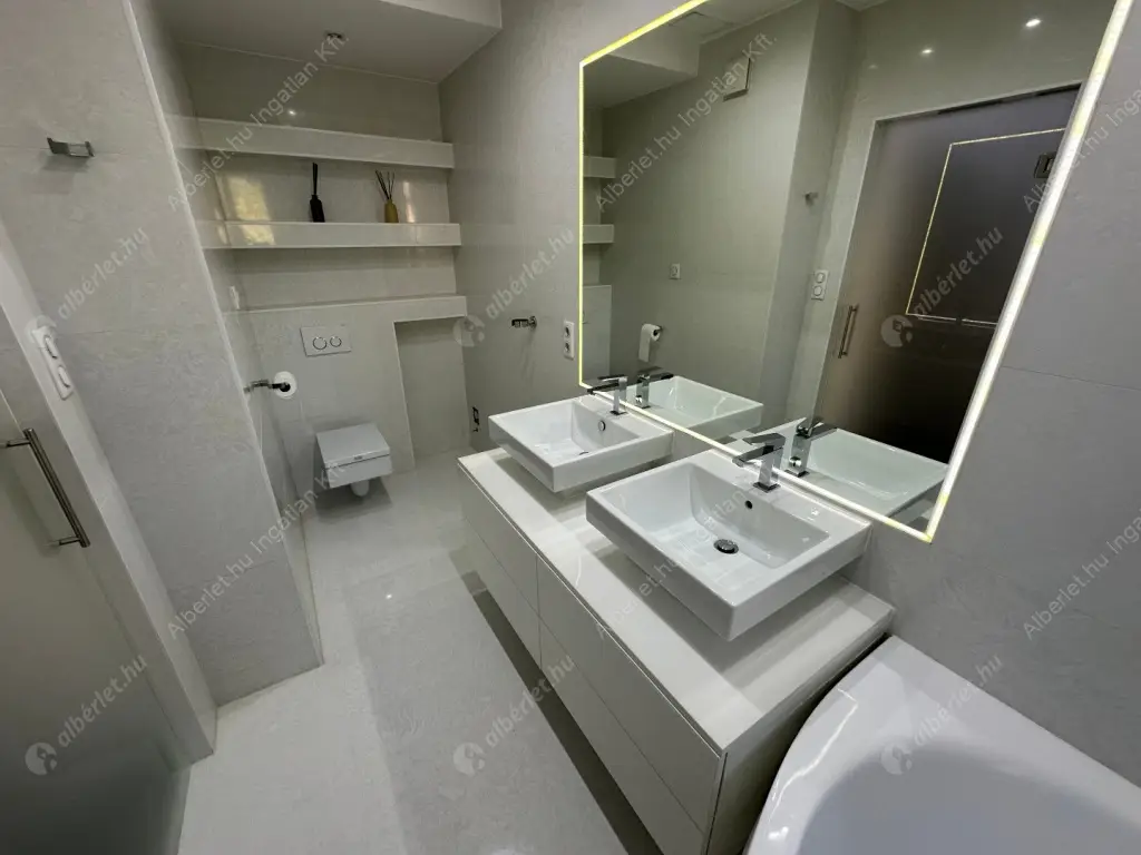 Kiadó albérlet 700000 Ft/hó áron: Budapest, II. kerület  Alsó zöldmáli út. Mérete: 113 nm, 3 szobás | Alberlet.hu - 6580608