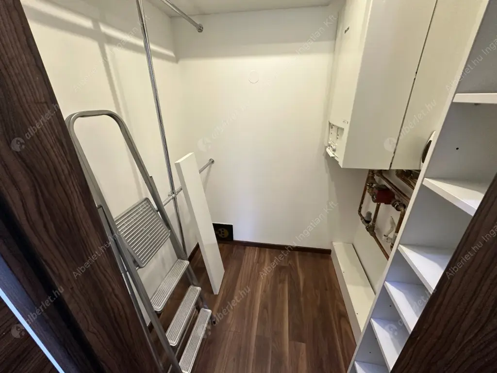 Kiadó albérlet 700000 Ft/hó áron: Budapest, II. kerület  Alsó zöldmáli út. Mérete: 113 nm, 3 szobás | Alberlet.hu - 6580609