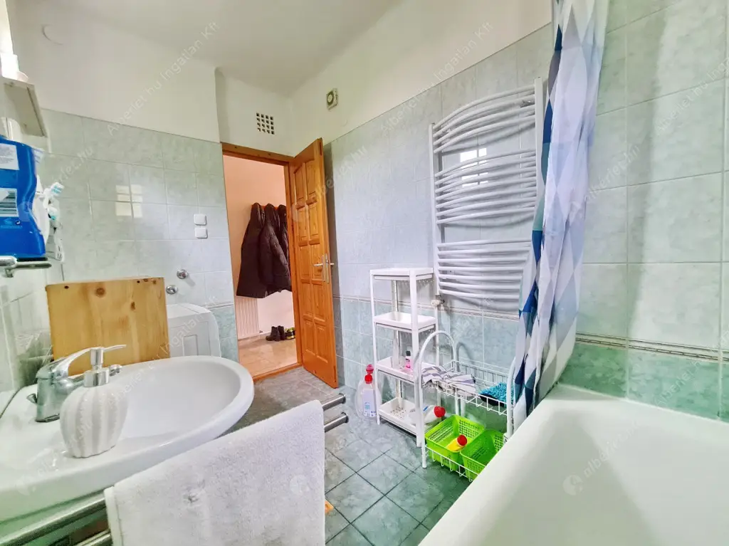 Kiadó albérlet 260000 Ft/hó áron: Budapest, II. kerület  Alvinci út. Mérete: 60 nm, 2 szobás | Alberlet.hu - 6633196