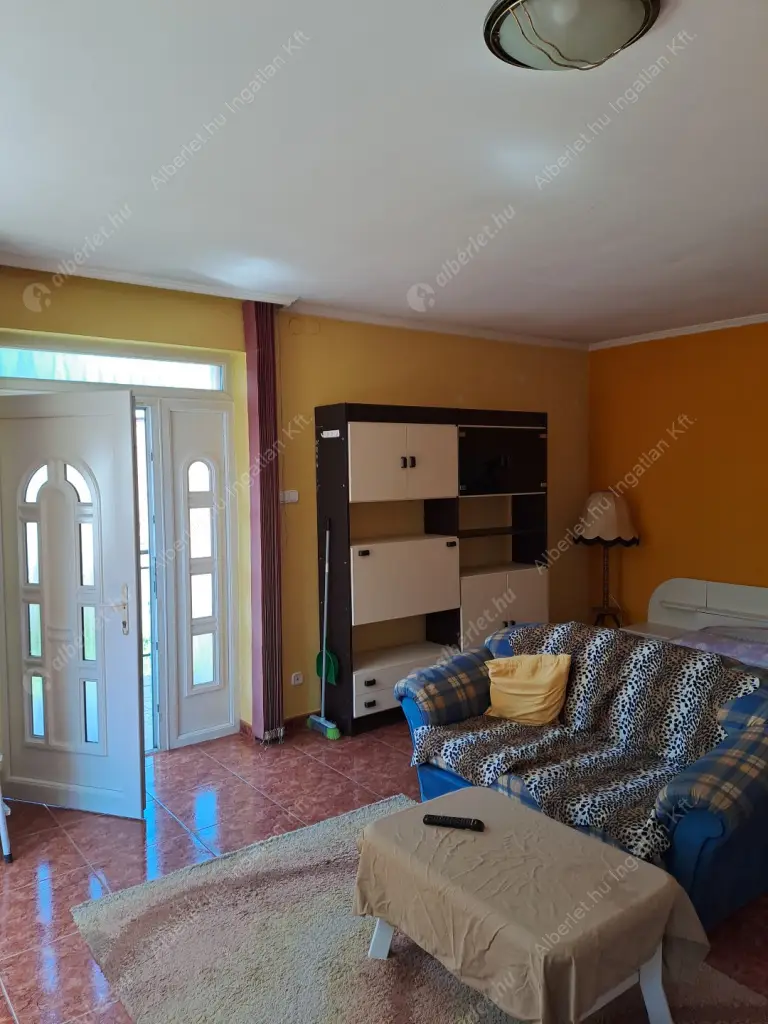 Kiadó albérlet 200000 Ft/hó áron: Budapest, II. kerület  Arad utca. Mérete: 36 nm, 1 szobás | Alberlet.hu - 6563475