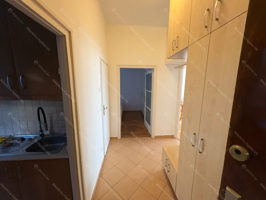 Kiadó albérlet 330000 Ft/hó áron: Budapest, II. kerület  Árpád fejedelem útja. Mérete: 62 nm, 2 szobás | Alberlet.hu - 6677368