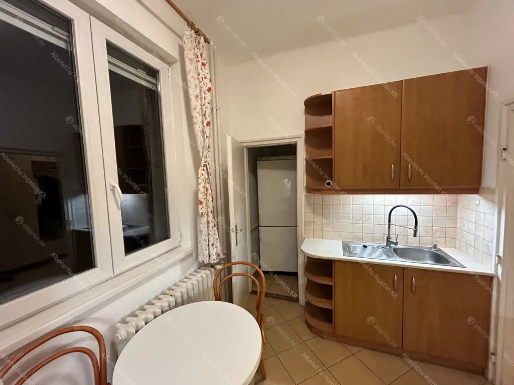 Kiadó albérlet 330000 Ft/hó áron: Budapest, II. kerület  Árpád fejedelem útja. Mérete: 62 nm, 2 szobás | Alberlet.hu - 6677375