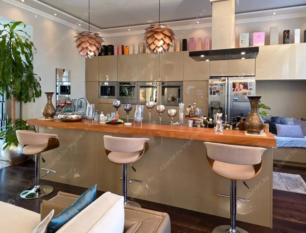 Kiadó albérlet 690000 Ft/hó áron: Budapest, II. kerület  Árpád fejedelem útja. Mérete: 98 nm, 2 szobás | Alberlet.hu - 6557403