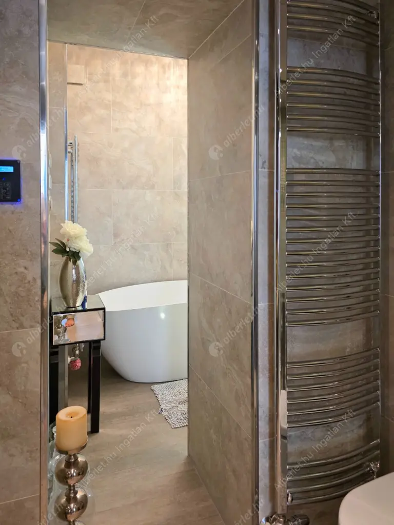 Kiadó albérlet 690000 Ft/hó áron: Budapest, II. kerület  Árpád fejedelem útja. Mérete: 98 nm, 2 szobás | Alberlet.hu - 6557407