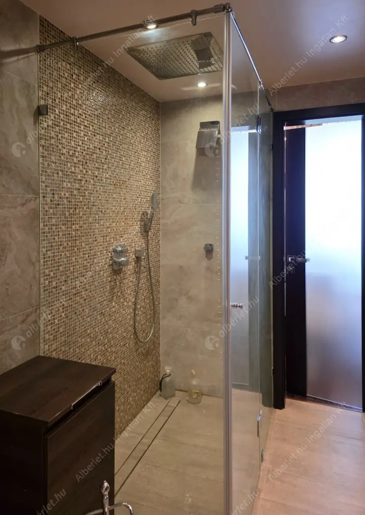 Kiadó albérlet 690000 Ft/hó áron: Budapest, II. kerület  Árpád fejedelem útja. Mérete: 98 nm, 2 szobás | Alberlet.hu - 6557410