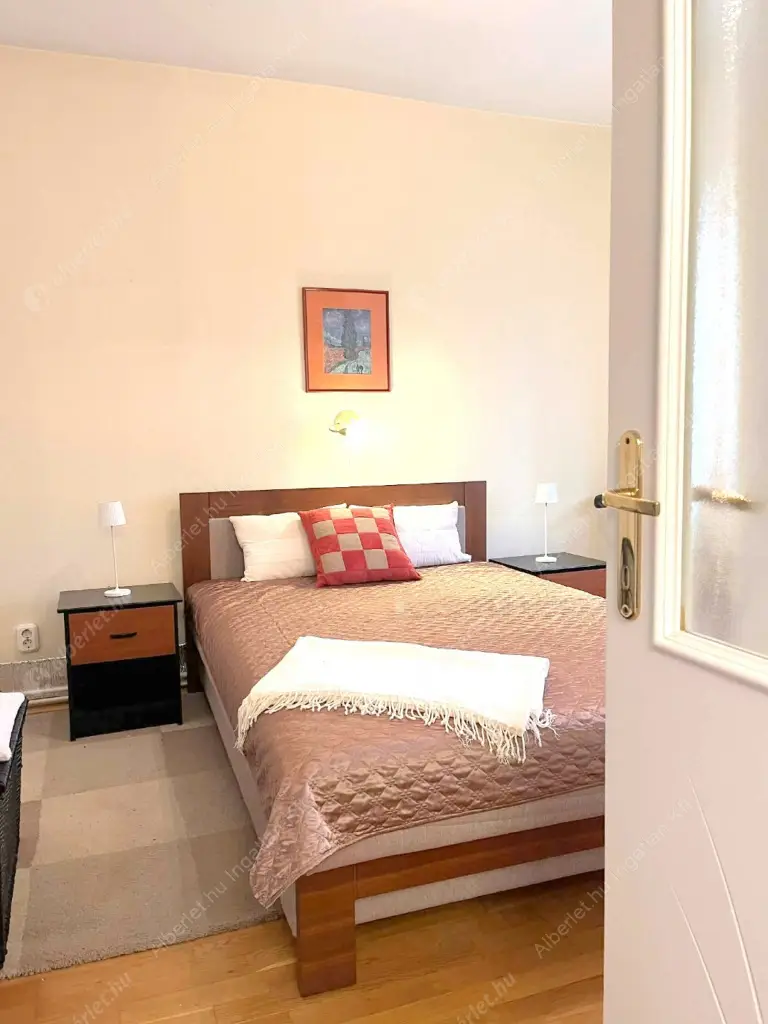 Kiadó albérlet 310000 Ft/hó áron: Budapest, II. kerület  Baba utca. Mérete: 62 nm, 3 szobás | Alberlet.hu - 6611705