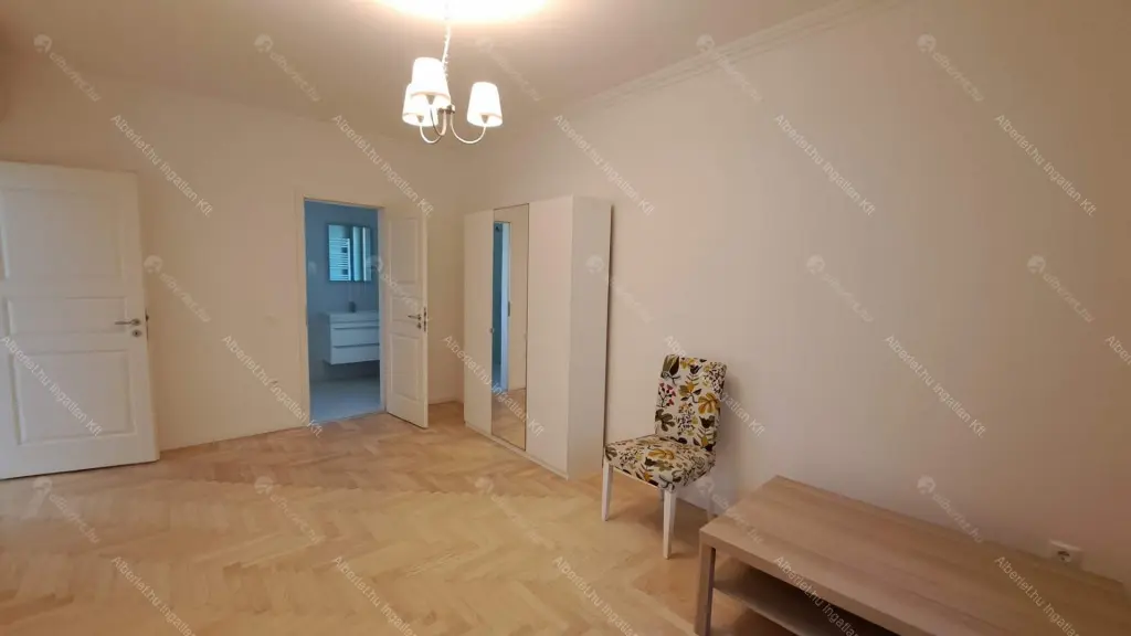 Kiadó albérlet 1280000 Ft/hó áron: Budapest, II. kerület  Battai út. Mérete: 146 nm, 4 szobás | Alberlet.hu - 6706451