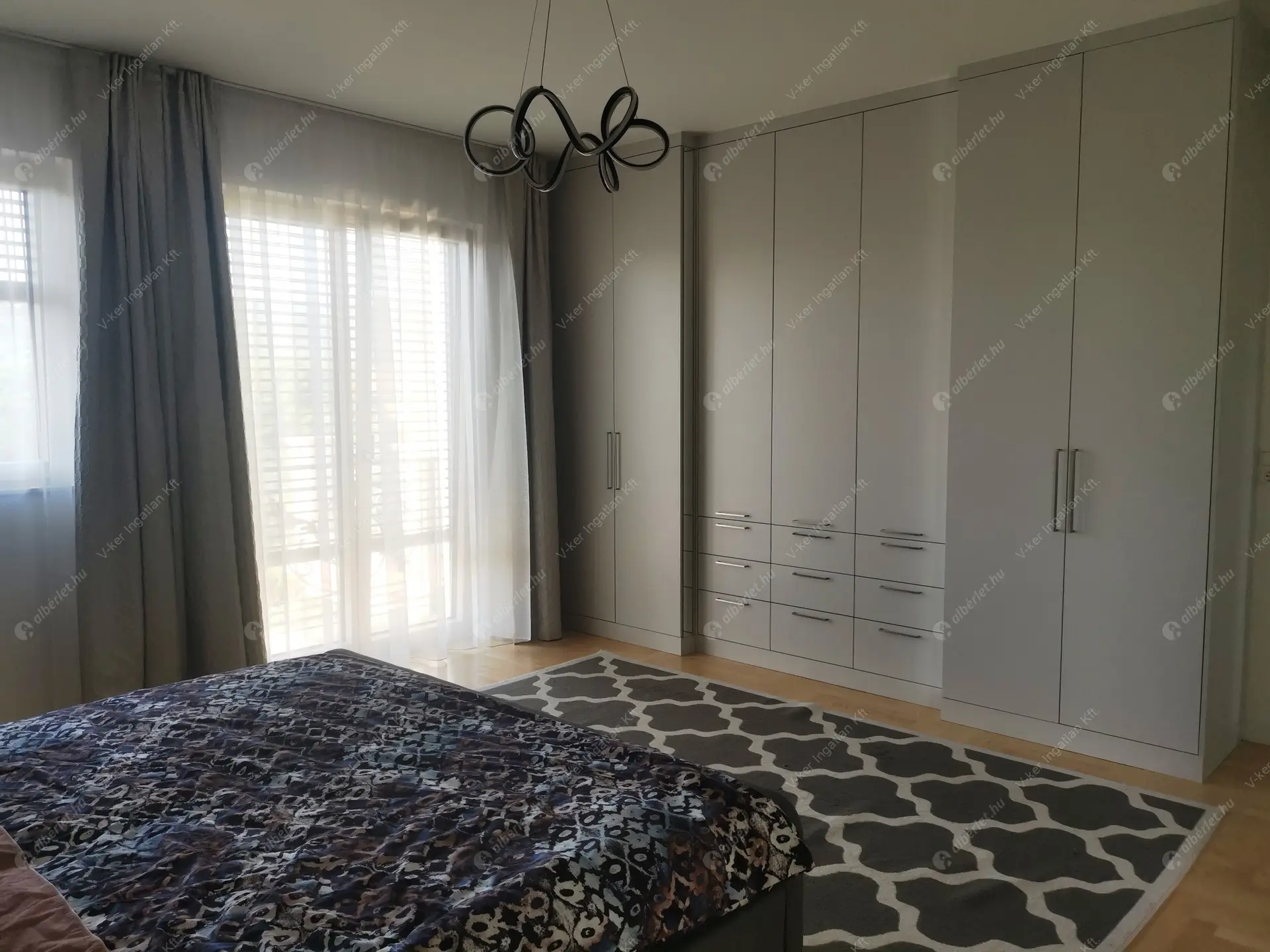 Kiadó albérlet 1153000 Ft/hó áron: Budapest, II. kerület  Battai út. Mérete: 150 nm, 3 szobás | Alberlet.hu - 6474199