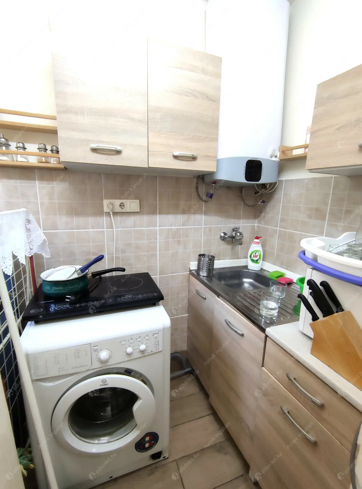 Kiadó albérlet 150000 Ft/hó áron: Budapest, II. kerület  Bécsi út. Mérete: 33 nm, 1 szobás | Alberlet.hu - 6327071